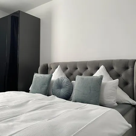 Apartment Karl Marx 3 *